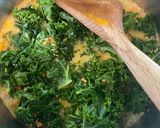 Foto langkah ke 3 dari resep Gulai daun kale.