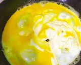 Foto langkah ke 2 dari resep 52. Sosis telur saus.