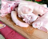 Lapockás körömpörkölt bográcsban recept fázis 2 fotója