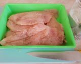 Sajtos fokhagymás kijevi csirkemell recept fázis 2 fotója