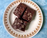 Foto langkah ke 5 dari resep Shiny Fudgy Brownies 1Telur.
