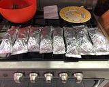 Foto del paso 7 de la receta: Salmón a las Hierbas Finas Empapelado a la Sonorense