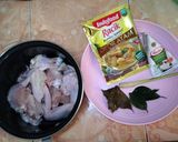 Foto langkah ke 1 dari resep Opor ayam bumbu instan.
