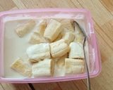 Foto langkah ke 2 dari resep Pisang Goreng Coklat keju simple...enak...