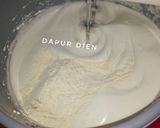 Foto langkah ke 2 dari resep Bolu Kukus Putih Telur.