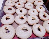 Foto del paso 8 de la receta: Rosquitas glaseadas "Mejores que las de la panadería"