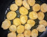 Foto langkah ke 4 dari resep Pisang Goreng Keju Coklat.