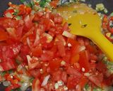 Foto langkah ke 2 dari resep Menemen (Turkish Scrambled Eggs).