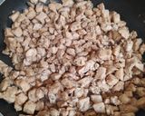 Foto del paso 2 de la receta: Pollo en cubitos y al romero