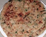 A picture of step 3 of Methi parantha.