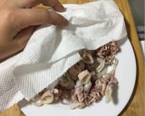 Foto langkah ke 2 dari resep Cumi Asin Pedas ala Emak Dewi.
