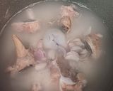 A picture of step 2 of Clam Rice Porridge (Cháo hến).