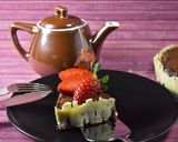 Foto del passaggio 5 della ricetta Torta di biscotti con ganache di cioccolato e decori