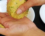 A picture of step 2 of Crispy Aloo Tikki.