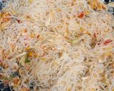 Foto langkah ke 4 dari resep Risol Bihun Kulit lumpia.