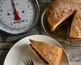 A picture of step 11 of Bramble Cottage Victoria Sponge.