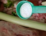 Foto del paso 3 de la receta Manos de cerdo guisadas