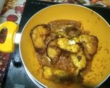 A picture of step 3 of Kosha Rahu Fish Curry.