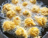 બટાકા ડુંગળી ના પકોડા (Bataka Dungri Pakoda Recipe In Gujarati) રેસીપી સ્ટેપ3ફોટો