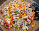 Foto langkah ke 3 dari resep Stir fry pasta fusilli.