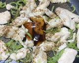 รูปขั้นตอนการทำที่ 5 ของ อกไก่ผัดซีอิ๊ว (ล้างตู้เย็น)