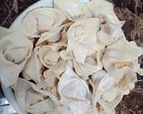 Foto langkah ke 3 dari resep Pangsit goreng isi ayam.