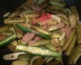 A picture of step 2 of Fried kundru.