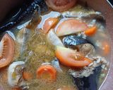 Foto langkah ke 3 dari resep Sup ikan patin.