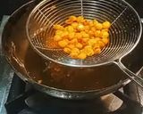 A picture of step 3 of Masala crispy corn.