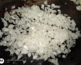 Foto del paso 1 de la receta: Sorrentinos de salmón con verdeo y nuez