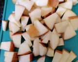 Foto del paso 2 de la receta: Ensalada de manzana y cerezas