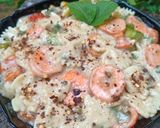 A picture of step 5 of Farfalle creamy pasta.