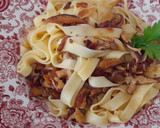 Foto del paso 3 de la receta: Pasta con seta shiitake y tomate seco