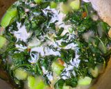 Foto langkah ke 3 dari resep Bobor Labu Daun Ubi.