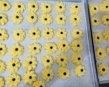 Foto langkah ke 2 dari resep Semprit Chocochips ala made me.