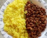 A picture of step 6 of Turmeric rice and beans.