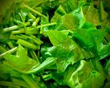 Hình bước làm 1 của món Cải Bó Xôi Xào Tỏi