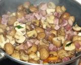 Foto del paso 4 de la receta Tapa de Portobello con jamón y queso
