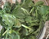 Foto langkah ke 2 dari resep 161). Sayur Daun Pucuk Labu Siam Santan 🍲.