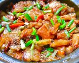 Hình bước làm 4 của món Thịt ba chỉ kho tiêu