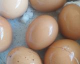 Foto langkah ke 1 dari resep Telur Kecap Pedas.