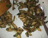 Sonkás-sajtos gombatekercs rántva recept fázis 1 fotója