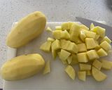 Foto del paso 2 de la receta: Papas con callampas de pino