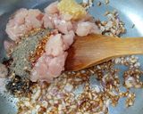 A picture of step 5 of Chicken Onion Spaghetti.