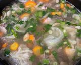 Foto langkah ke 3 dari resep Sup tulang ayam.