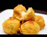 A picture of step 10 of Cheese vada pav.