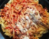 Pas rețetă Paste cu sos tomat și parmezan 1 fotografie