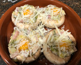 Foto del paso 6 de la receta: Champiñones rellenos con huevo de codorniz y queso rallado