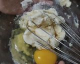 Foto langkah ke 5 dari resep Banana Cheese Bread.