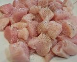 Foto del paso 2 de la receta: Dados de pollo al chilindrón